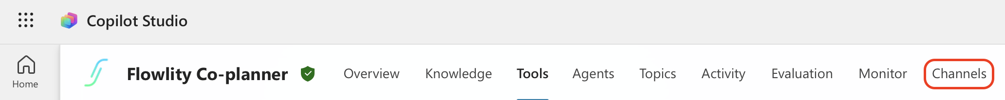 Navigation des Copilot-Studio-Agenten mit hervorgehobenem Tab Channels